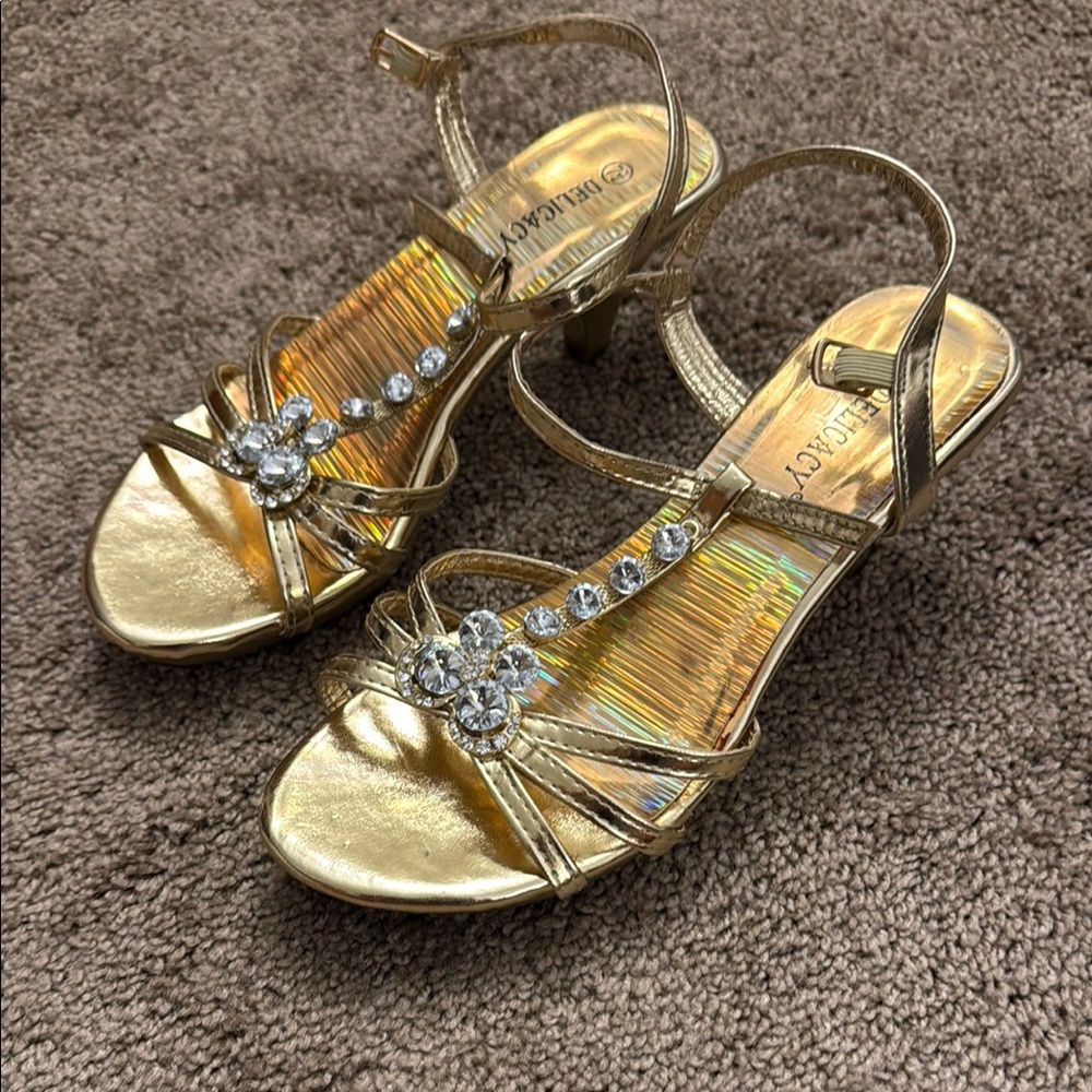 Democracy Gold Strappy Women's Sandals
